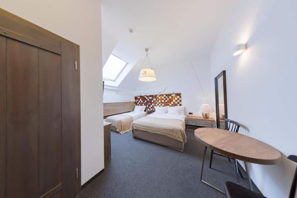 Standard Triple Room (Stable)