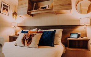 Casa rodante Deluxe, con acceso para personas discapacitadas, baño privado | 2 habitaciones