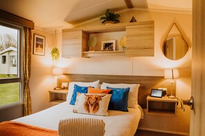 Casa rodante Deluxe, con acceso para personas discapacitadas, baño privado | 2 habitaciones
