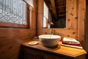 Comfort Triple Room (Fiocco) | Bathroom