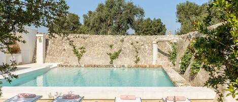 Seasonal outdoor pool