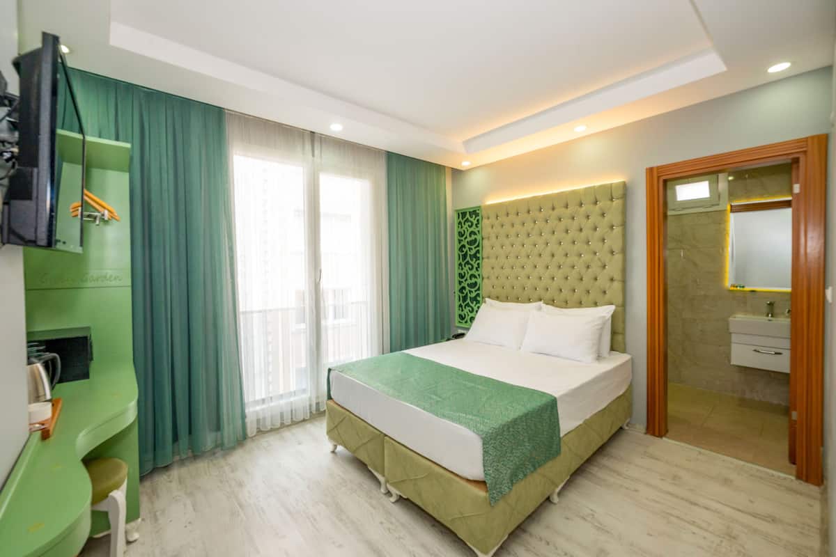 Premium bedding, Select Comfort beds, minibar, in-room safe