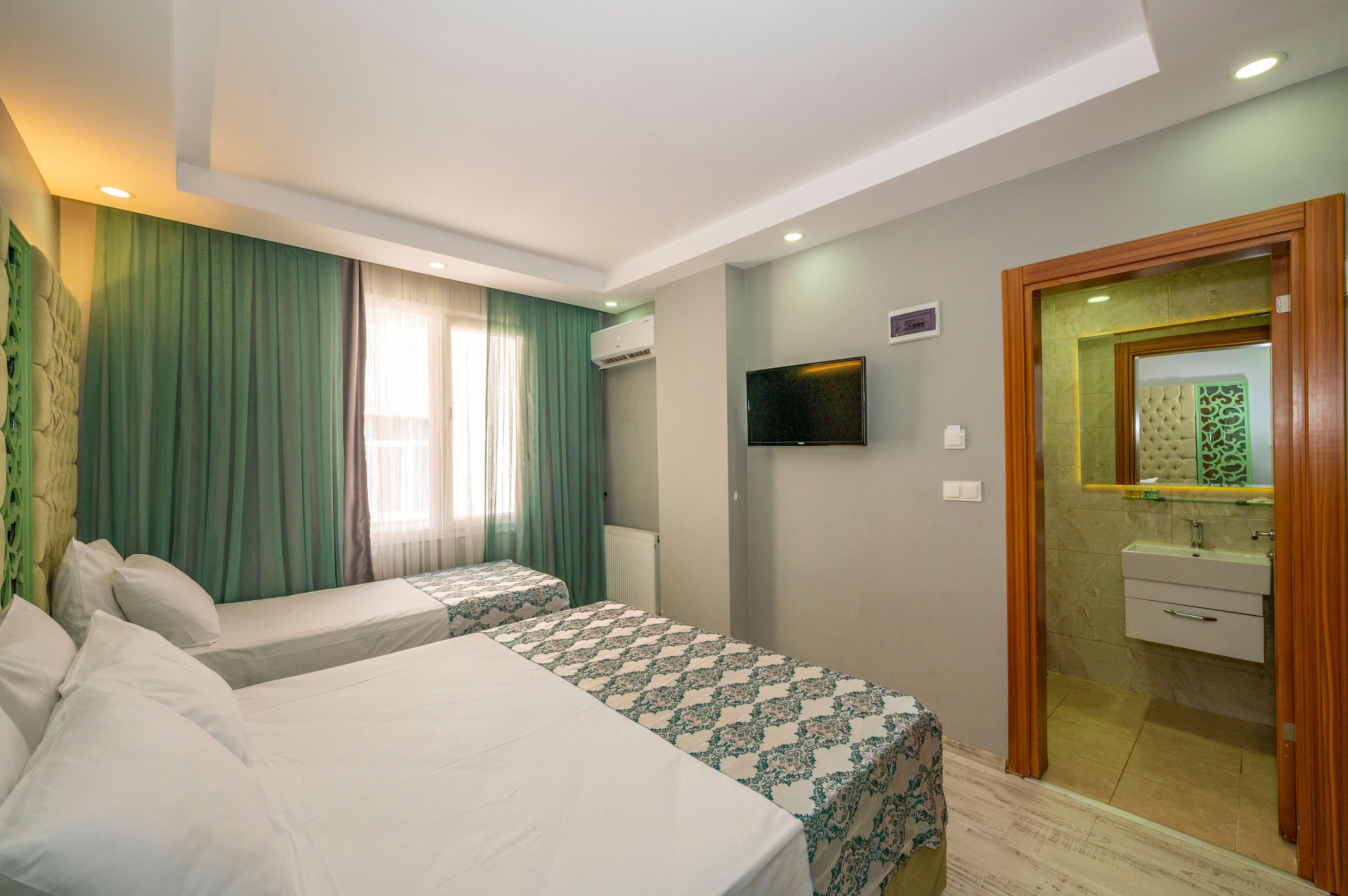 Photo - Green Garden Hotel