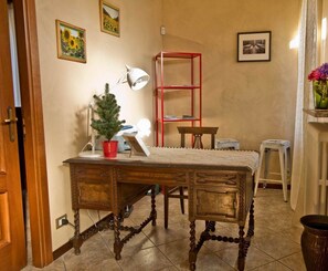 ฝ่ายต้อนรับ