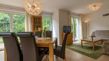 Pimennysverhot, ÀÀnieristys, silitysrauta/-lauta, ilmaiset vauvansÀngyt