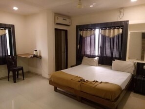 Habitación doble superior, 1 cama matrimonial, para no fumadores