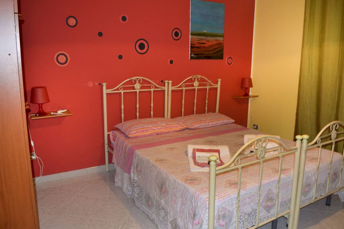 1 bedroom, desk, iron/ironing board, free WiFi