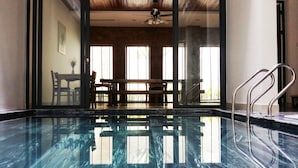 Outdoor pool - Tropical Da Nang Villa (Da Nang)