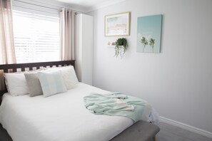 Design-Apartment, Mehrere Betten, Nichtraucher | 1 Schlafzimmer, Bettwäsche aus ägyptischer Baumwolle