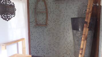 Triple Room (Aux Voyages) | Bathroom | Shower, hair dryer, towels