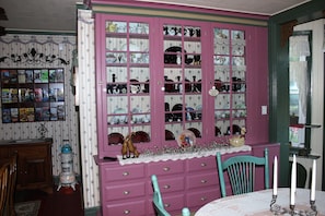 Free daily local cuisine breakfast  - Carriage Stop Bed & Breakfast (Palmyra)