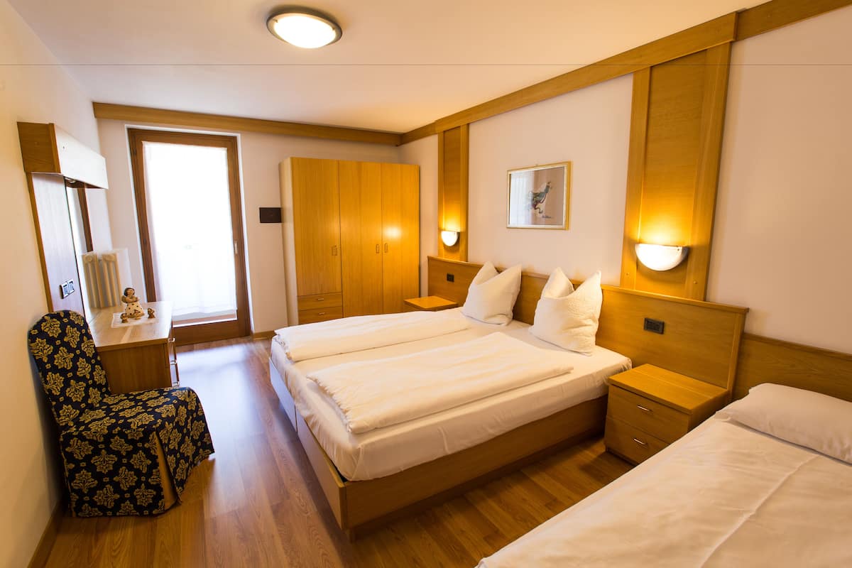 In-room safe, blackout drapes, iron/ironing board (on request)