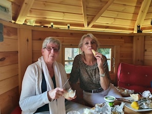 Dinner served  - Les  Jardins d'Armance (Valdahon)