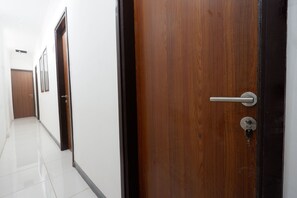 Interior detail - RedDoorz near Mall Ciputra 2 (Semarang)