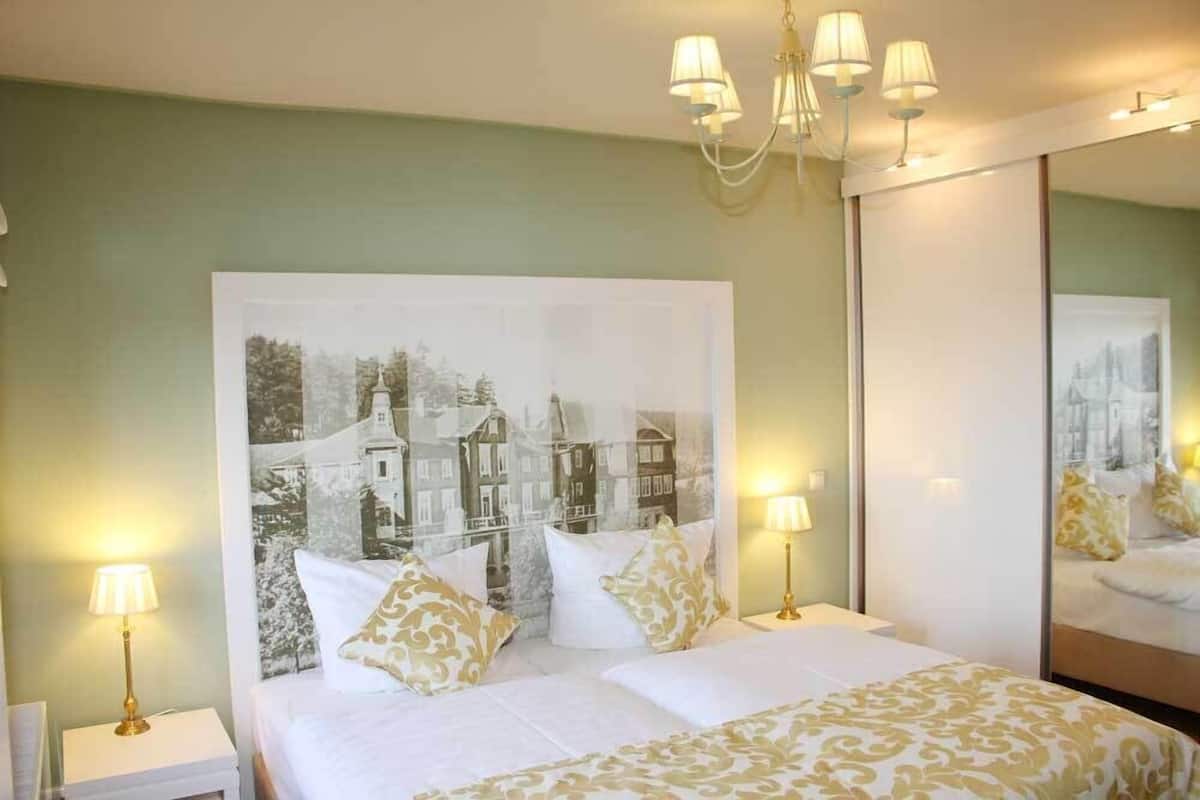 1 bedroom, in-room safe, desk, free WiFi