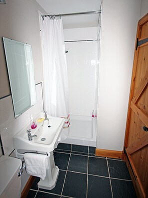 Panoramic Double Room, Ensuite | Bathroom | Towels
