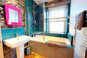 Cottage | Bathroom - Braunton Samphire 2 Bedrooms (Braunton)
