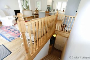 2 bedrooms, free cots/infant beds, bed sheets - Woolacombe SEA View 2 Bedrooms (Woolacombe)