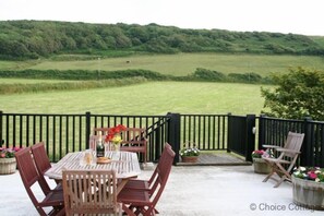 Terrace/patio - Croyde Sandbourne 2 Bedrooms (Braunton)