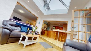 Interior - Croyde Villa Sunsea 6 Bedrooms (Braunton)