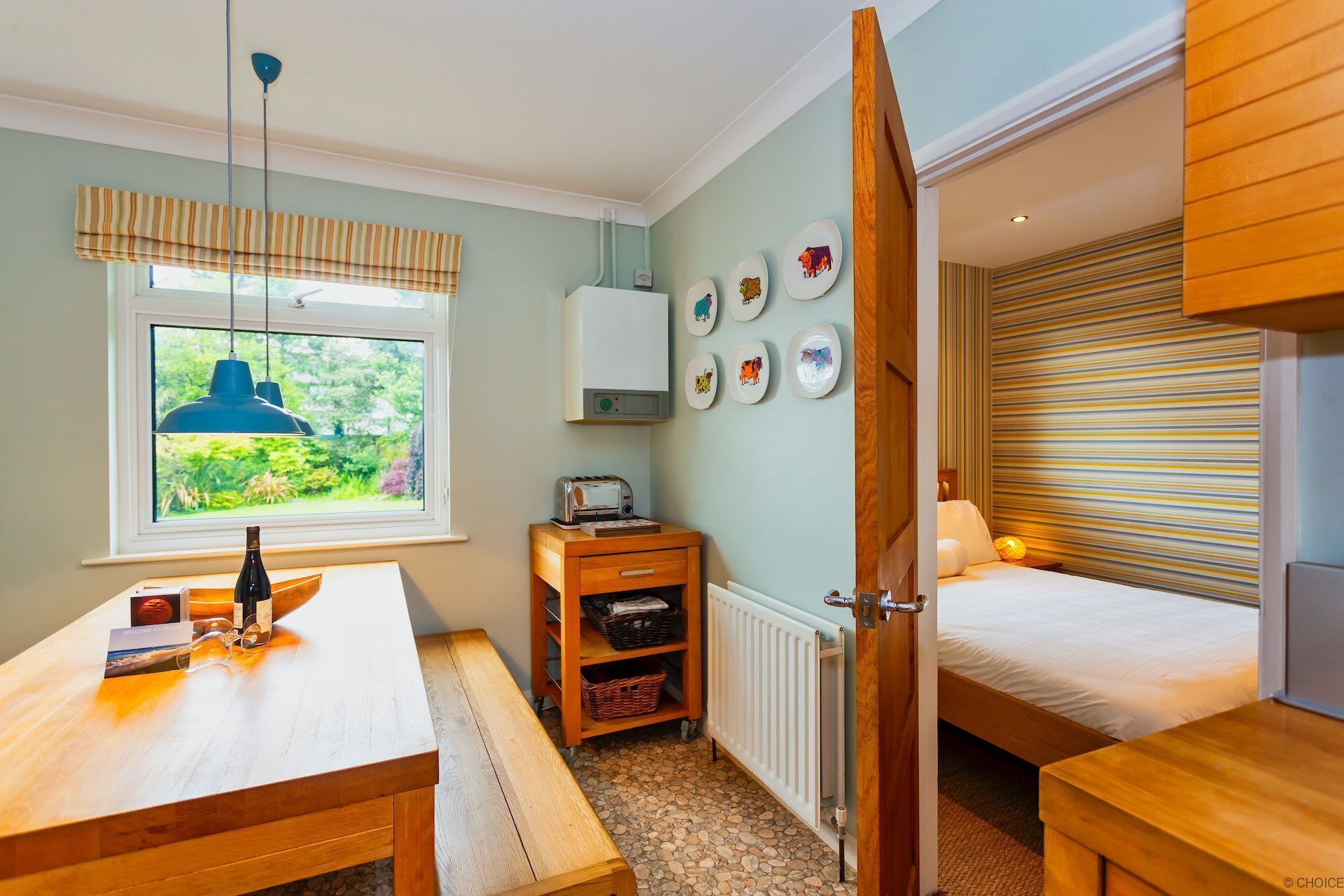 4 bedrooms, blackout drapes, iron/ironing board, free cribs/infant beds