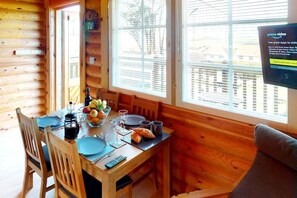Cottage | Dining