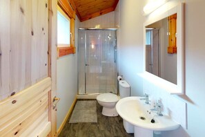 Cottage | Bathroom