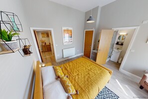 Panoramic Apartment | 2 bedrooms, iron/ironing board, bed sheets - Ilfracombe Cheyne Beach Villa 2 Bedrooms (Ilfracombe)