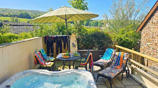 Cottage | Outdoor dining