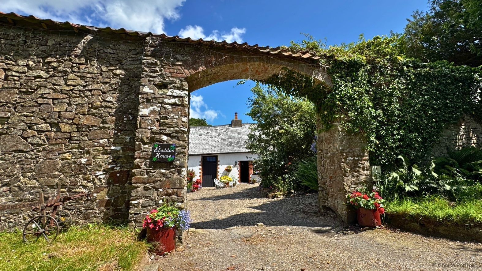 คอทเทจ | ภายใน