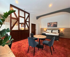 客房内保险箱、免费 WiFi、床单