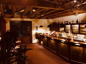 Bar (on property) - Hotel Friedchen (Artern/Unstrut)