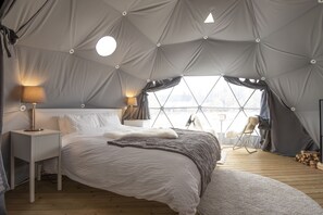 Strykejern/-brett, wi-fi (inkludert) og sengetøy