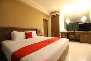 Room - Reddoorz Premium @ Slamet Riyadi 2 (Surakarta)
