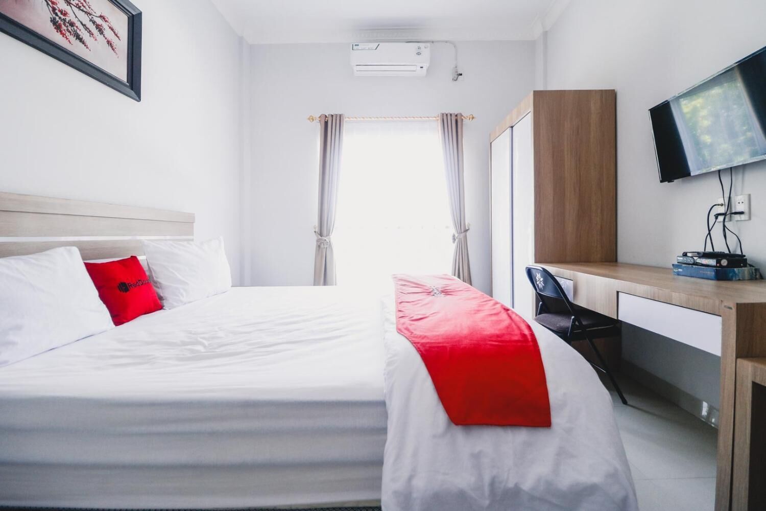 Foto - RedDoorz near Hermes Place Polonia Medan