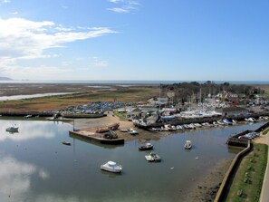 Beach nearby - Vinegar Hill Pottery B & B (Lymington)
