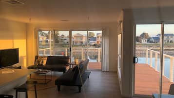 Comfort-Haus, 4 Schlafzimmer, 2 Bäder | Wohnbereich