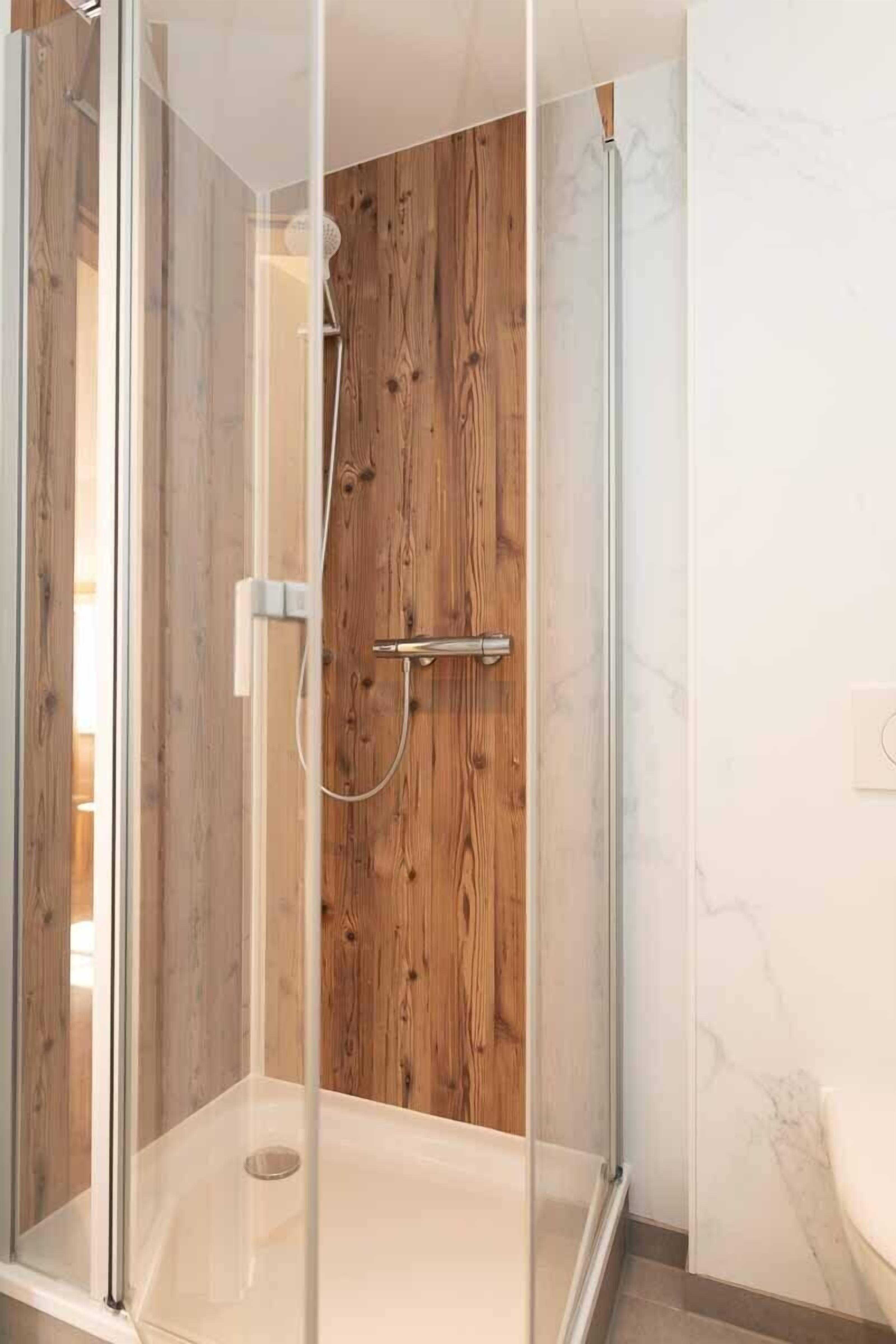 Basic Shared Dormitory, Private Bathroom, Mountain View | Bathroom