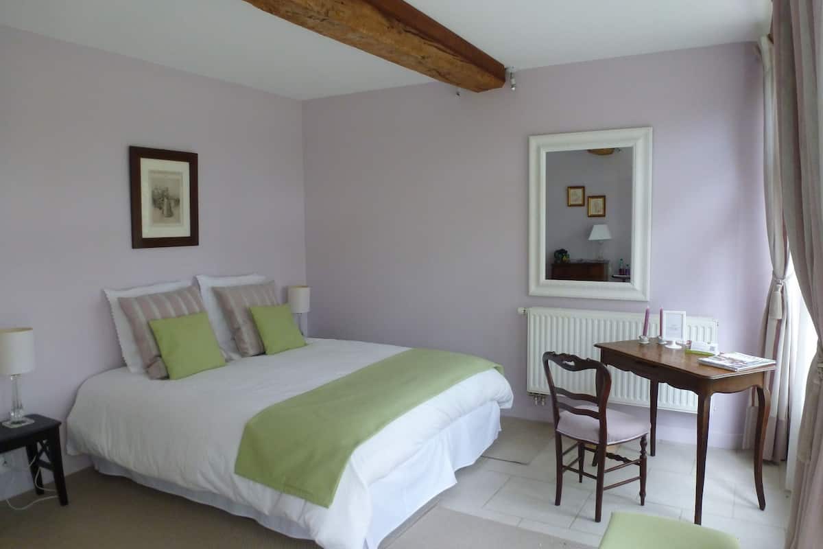 Premium Double or Twin Room, Accessible, Ensuite (Chambre Parme) | 1 bedroom