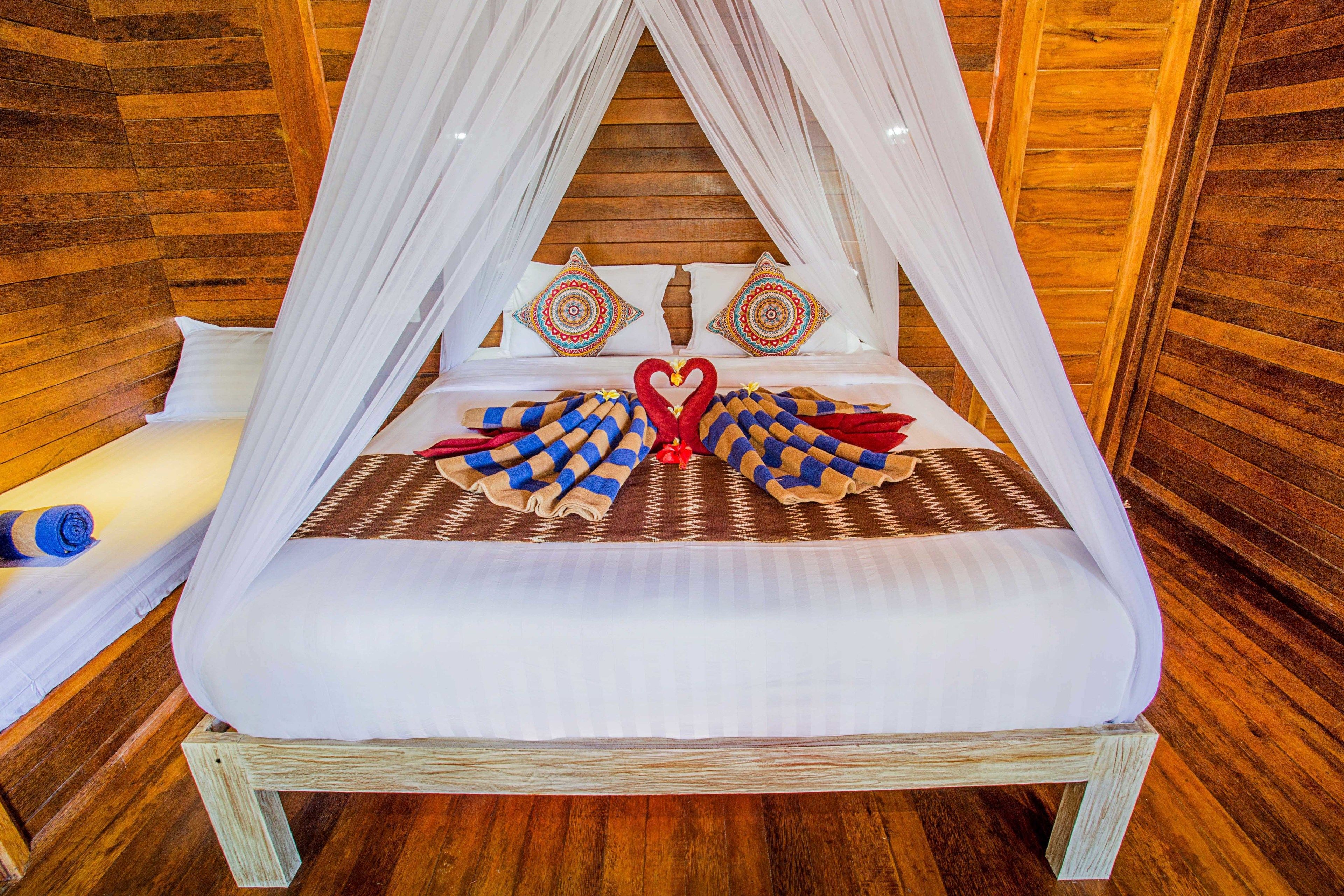 Minibar, värdeförvaringsskåp på rummet, skrivbord och gratis wi-fi