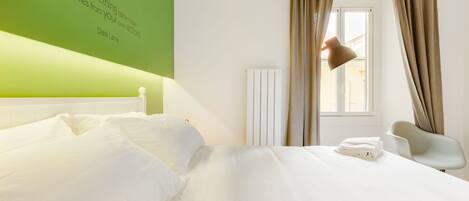 1 bedroom, iron/ironing board, cots/infant beds, free WiFi