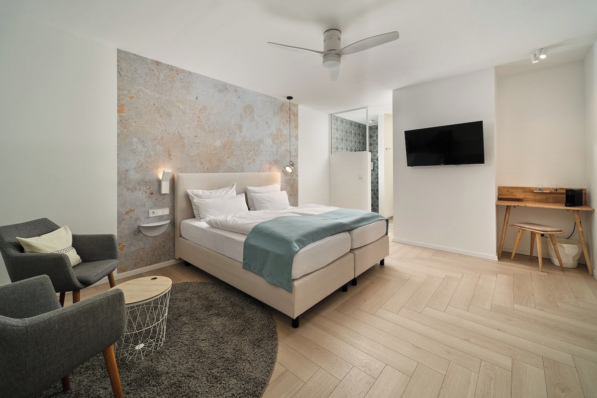 Tweepersoonskamer | Een kluis op de kamer, babybedden, extra bedden, gratis wifi