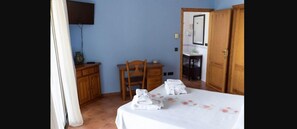 House, 3 Bedrooms, Terrace (2)