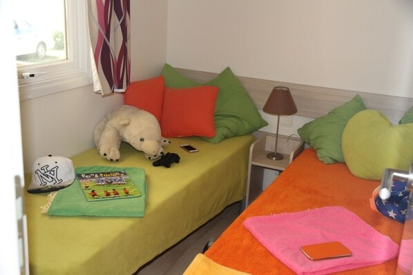 Room - Camping La Pinède (Grimaud)