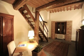 Staircase - Orto di Oliva (Santa Vittoria in Matenano)