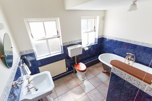 Stadtwohnung, Mehrere Betten, Nichtraucher | Badezimmer | Handtücher