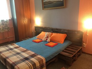 Strykjärn/strykbräda, barnsängar, gratis wi-fi och sängkläder