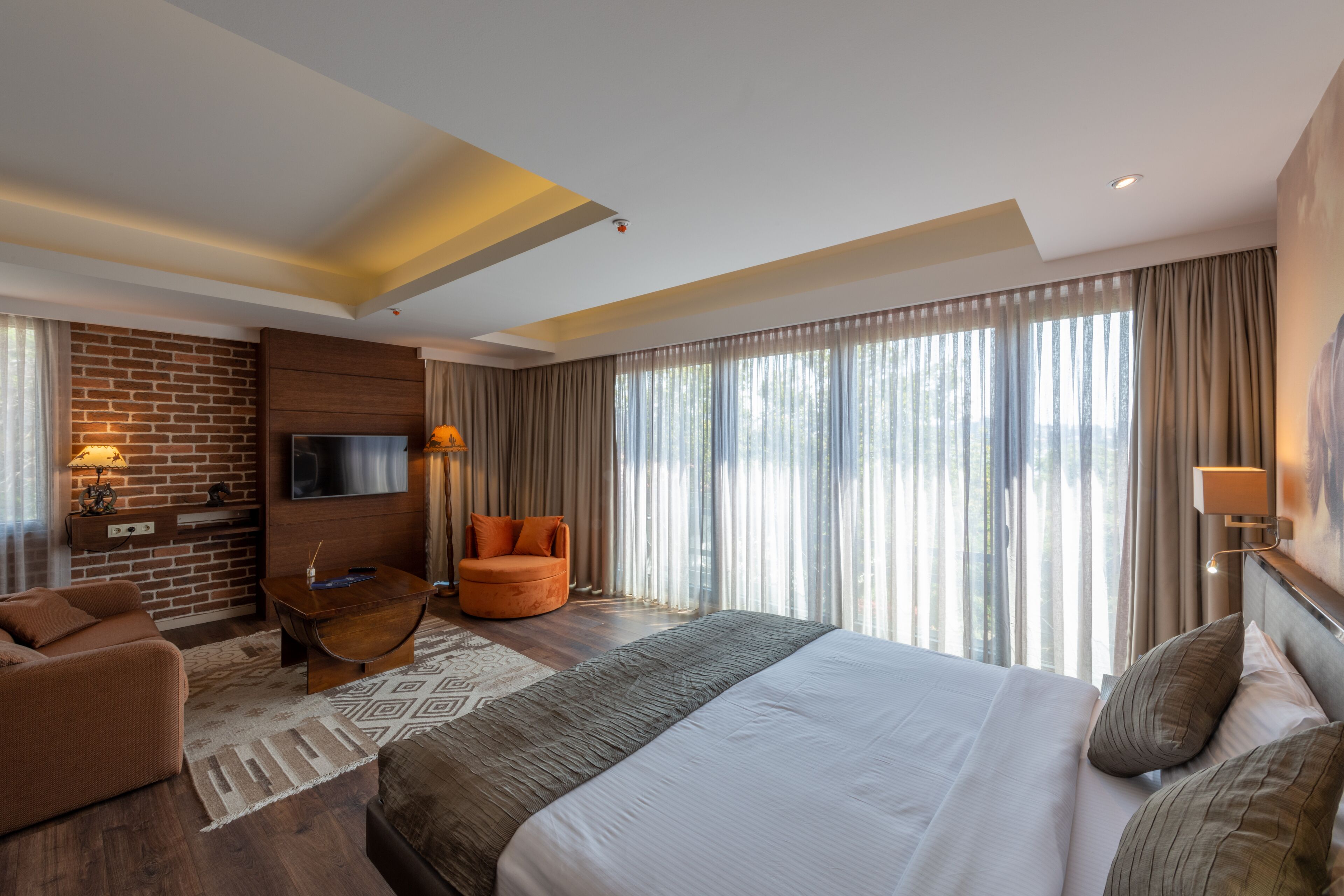 1 bedroom, egyptian cotton sheets, premium bedding, down duvets