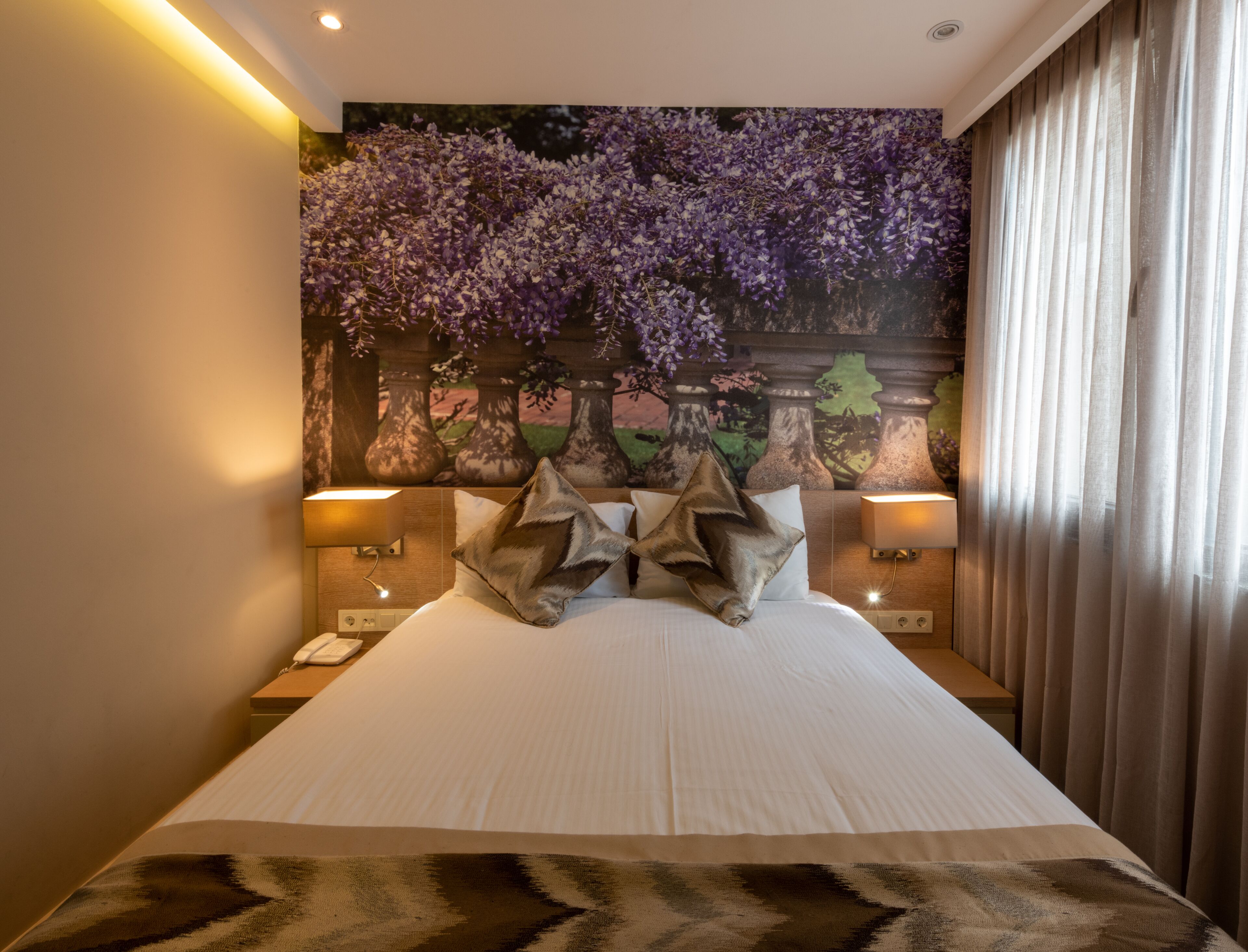 economy double room | 1 bedroom, egyptian cotton sheets, premium bedding, down duvets