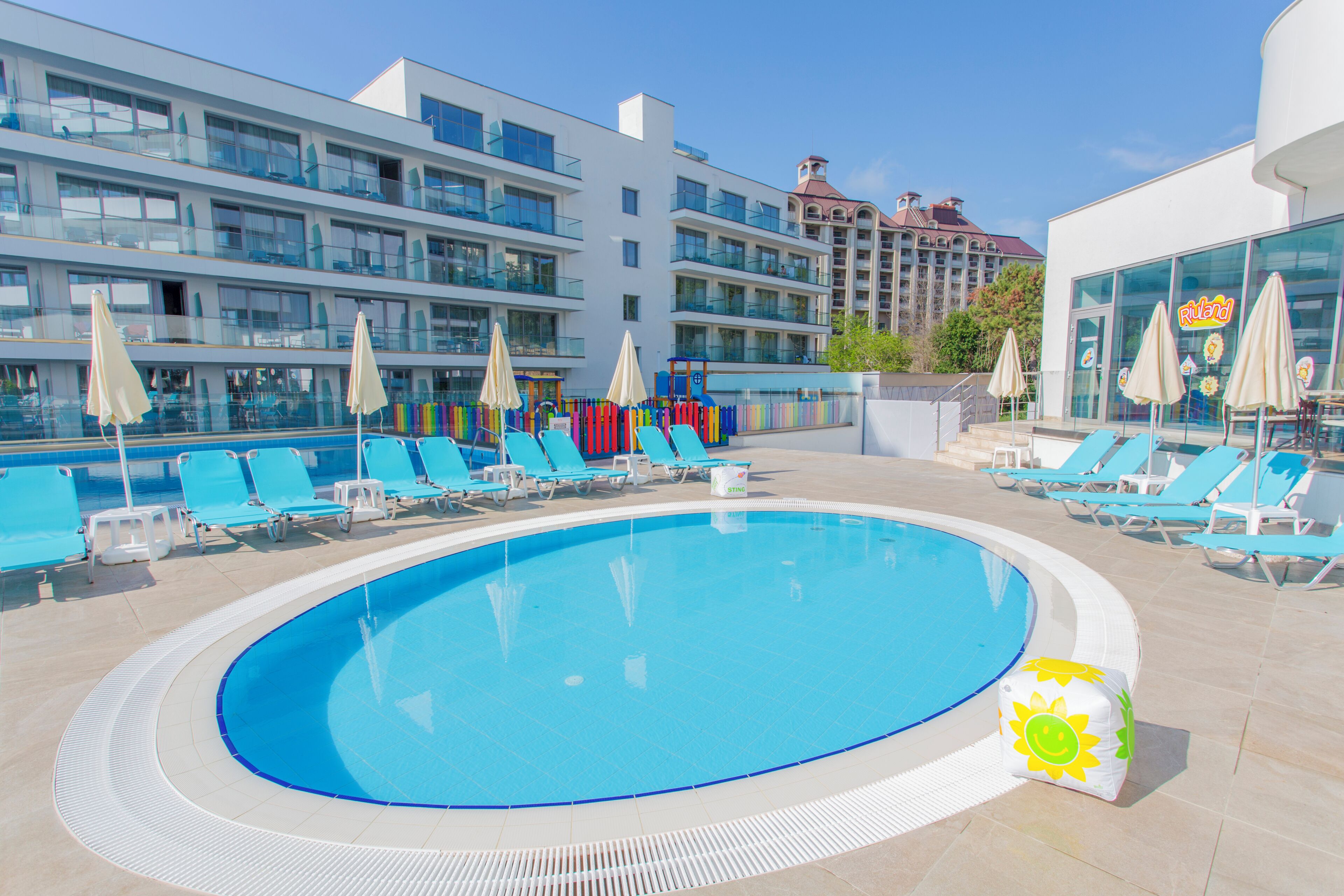 Indoor pool, outdoor pool, open open 24 hours a day, pool umbrellas